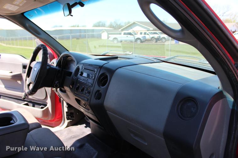 image for item L4984 2008 Ford F150 STX SuperCab pickup truck