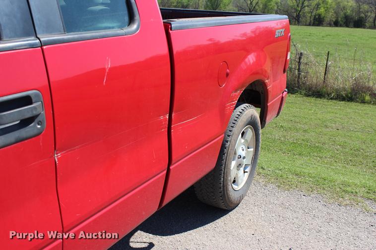 image for item L4984 2008 Ford F150 STX SuperCab pickup truck