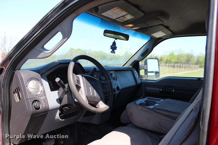 image for item L4985 2011 Ford F250 XLT SuperCab pickup truck