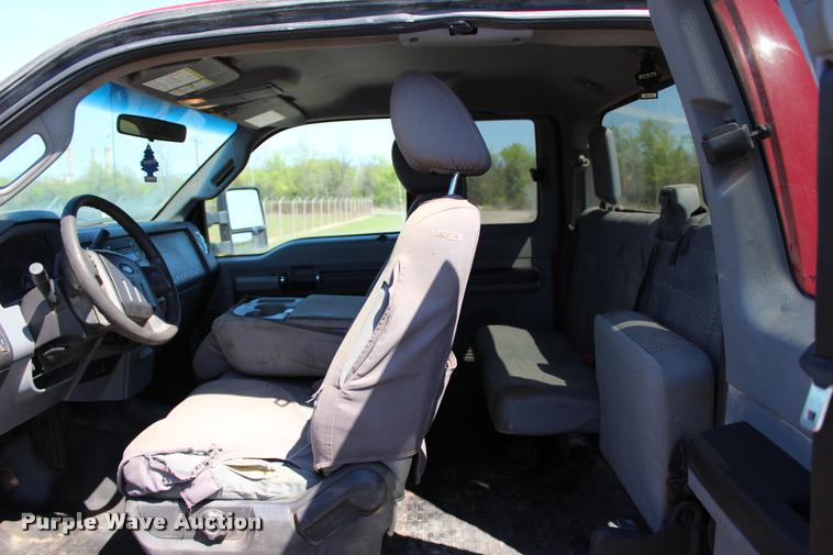 image for item L4985 2011 Ford F250 XLT SuperCab pickup truck