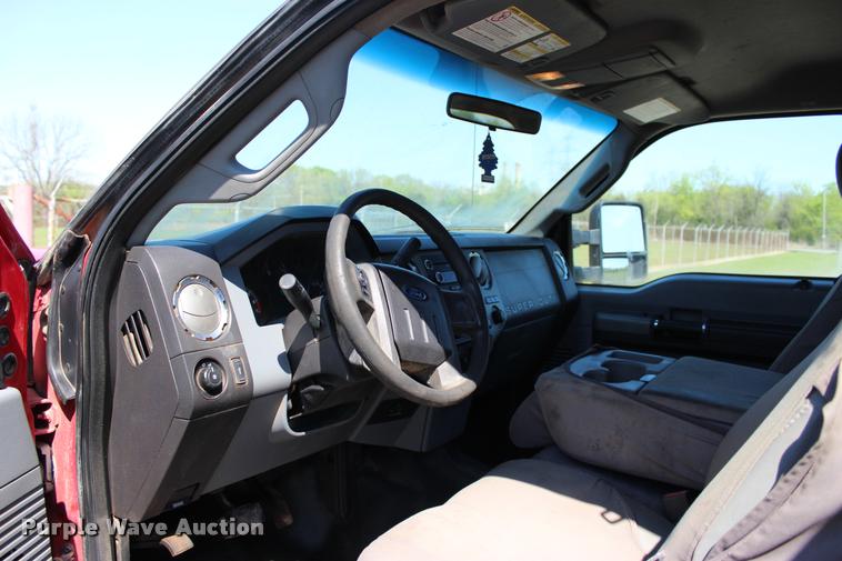 image for item L4985 2011 Ford F250 XLT SuperCab pickup truck