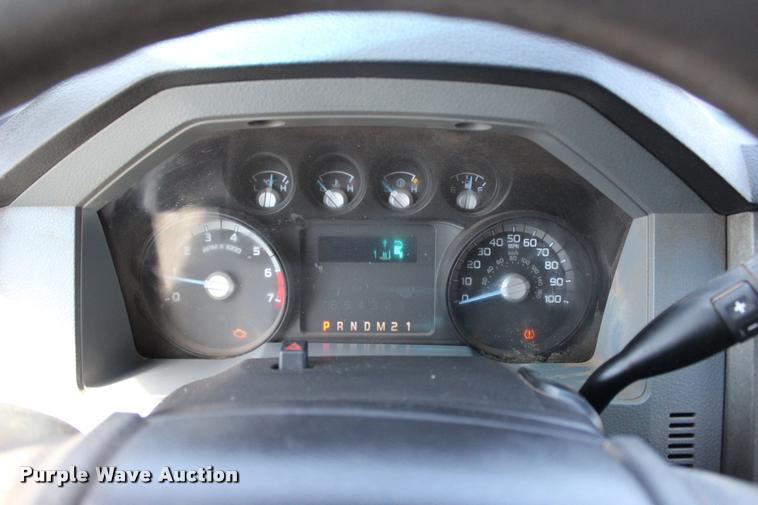 image for item L4985 2011 Ford F250 XLT SuperCab pickup truck