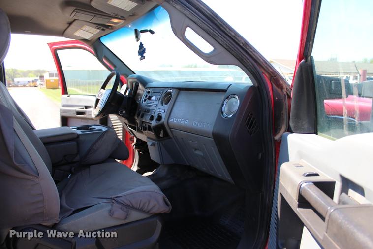 image for item L4985 2011 Ford F250 XLT SuperCab pickup truck