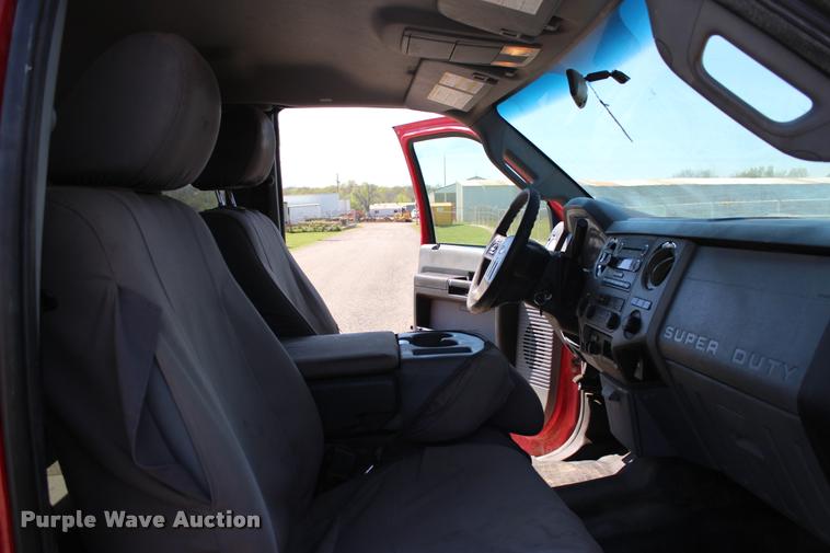 image for item L4985 2011 Ford F250 XLT SuperCab pickup truck