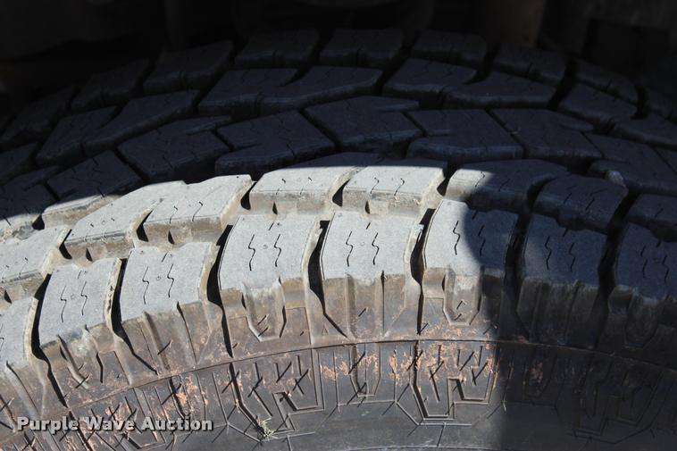 image for item L4985 2011 Ford F250 XLT SuperCab pickup truck