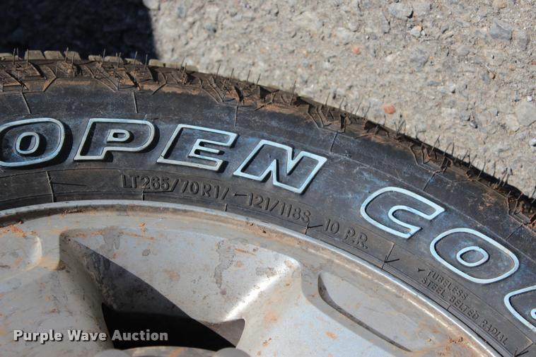 image for item L4985 2011 Ford F250 XLT SuperCab pickup truck