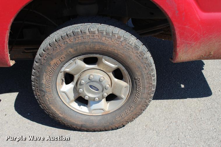 image for item L4985 2011 Ford F250 XLT SuperCab pickup truck