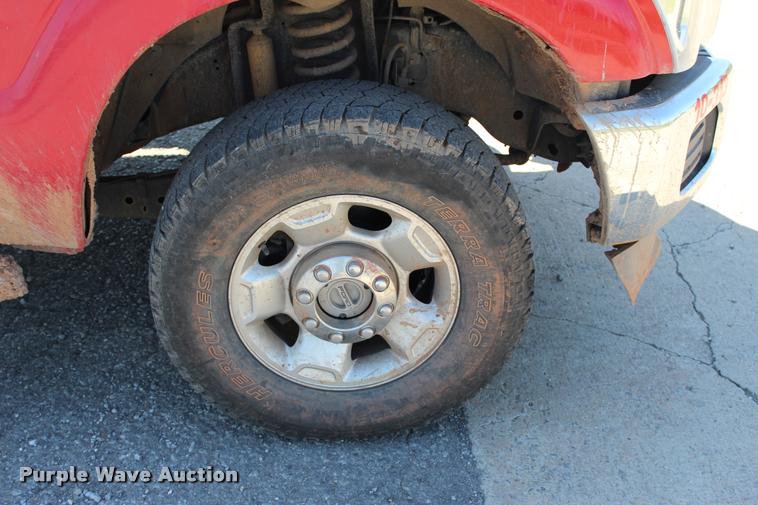 image for item L4985 2011 Ford F250 XLT SuperCab pickup truck