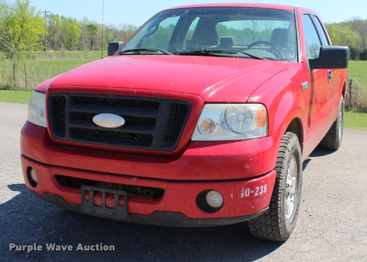 image for item L4986 2006 Ford F150 STX SuperCab pickup truck