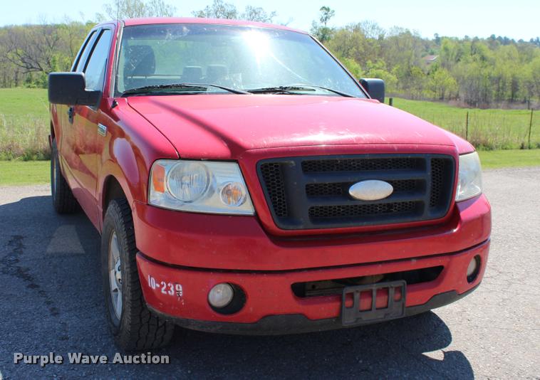 image for item L4986 2006 Ford F150 STX SuperCab pickup truck