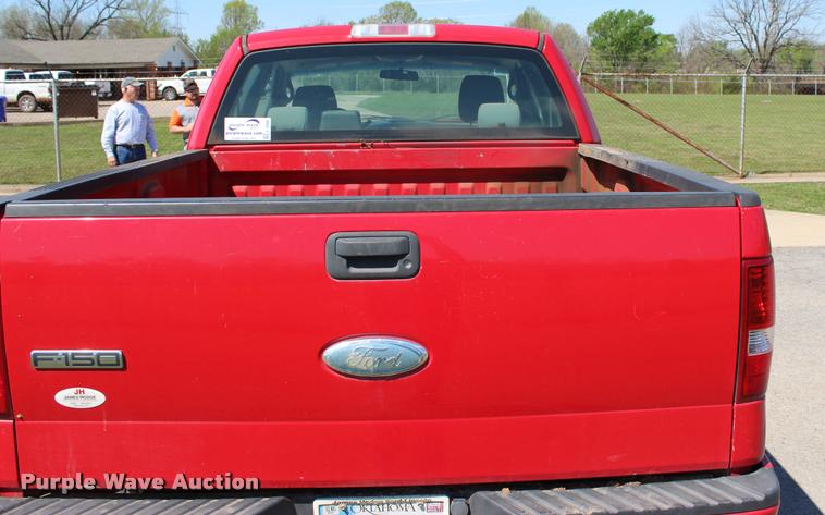 image for item L4986 2006 Ford F150 STX SuperCab pickup truck