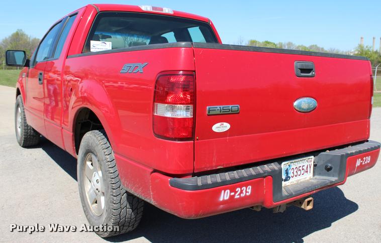image for item L4986 2006 Ford F150 STX SuperCab pickup truck