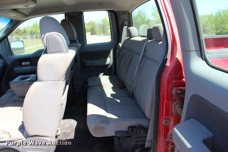 image for item L4986 2006 Ford F150 STX SuperCab pickup truck