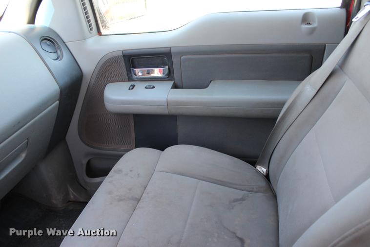 image for item L4986 2006 Ford F150 STX SuperCab pickup truck