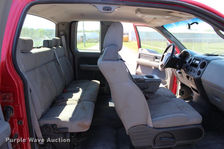 image for item L4986 2006 Ford F150 STX SuperCab pickup truck