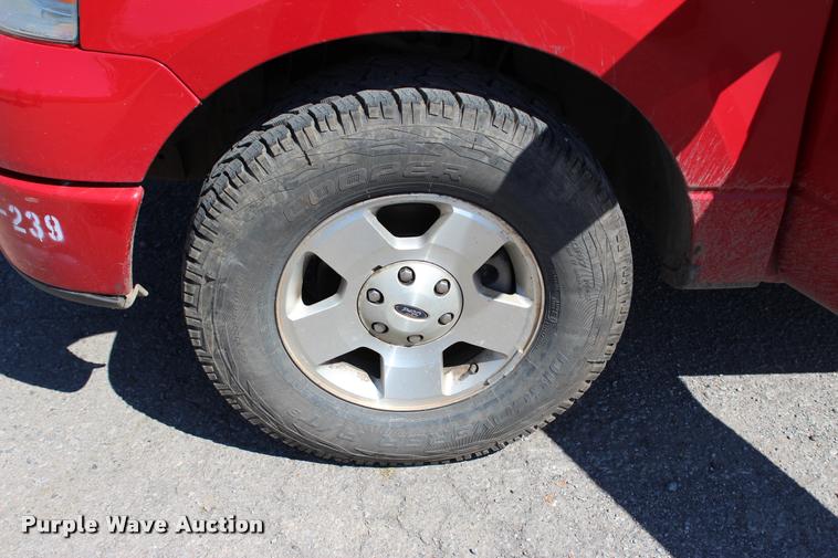 image for item L4986 2006 Ford F150 STX SuperCab pickup truck