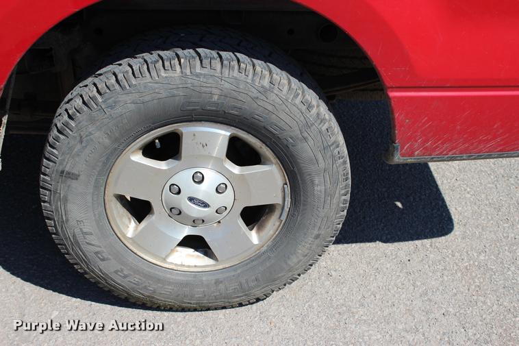 image for item L4986 2006 Ford F150 STX SuperCab pickup truck