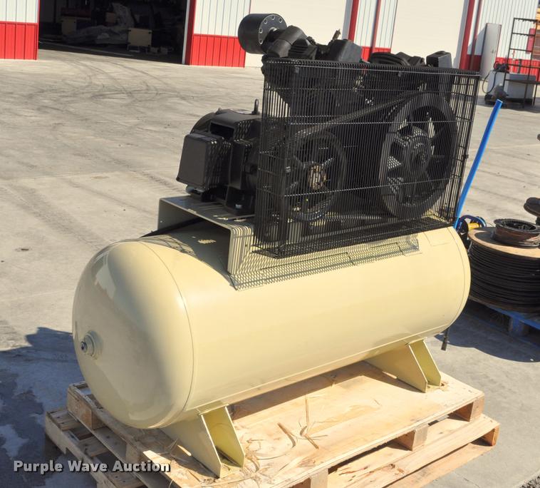 image for item L5181 Ingersoll Rand 7100E15-V air compressor