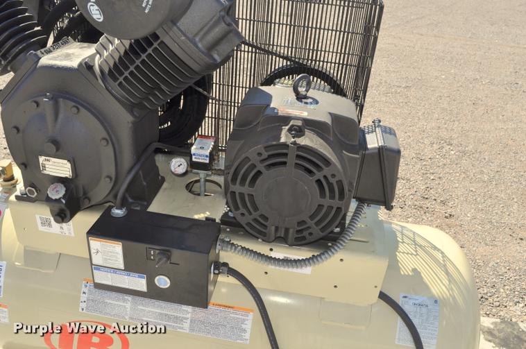 image for item L5181 Ingersoll Rand 7100E15-V air compressor