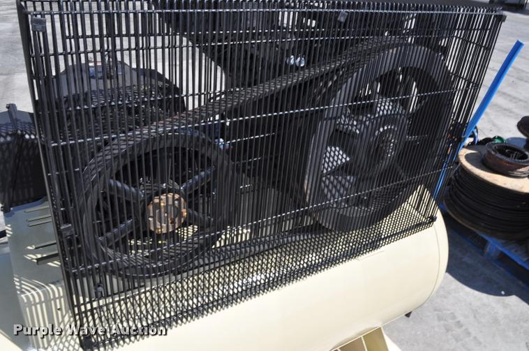 image for item L5181 Ingersoll Rand 7100E15-V air compressor
