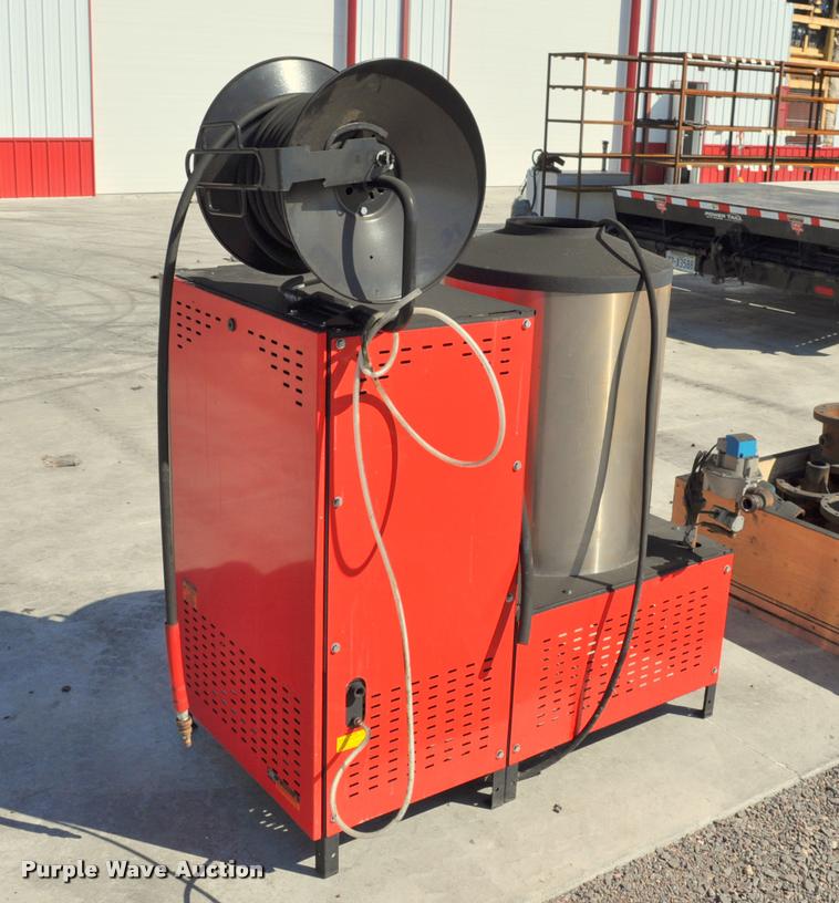 image for item L5182 Hotsy 1835SS pressure washer