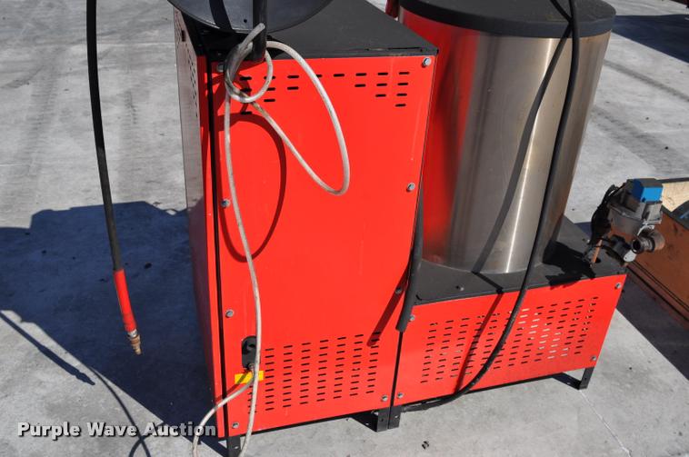 image for item L5182 Hotsy 1835SS pressure washer