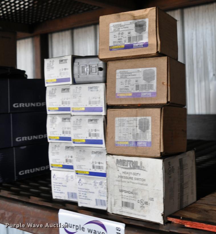 image for item L5218 Pump pressure switches