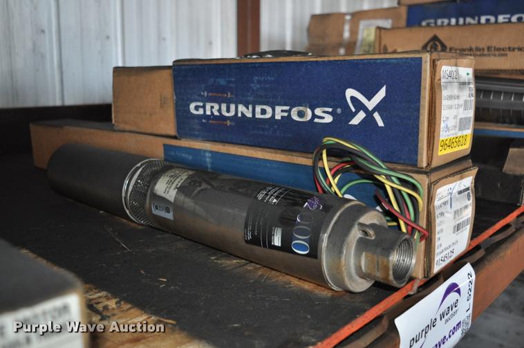 image for item L5222 3/4HP submersible pump and motors