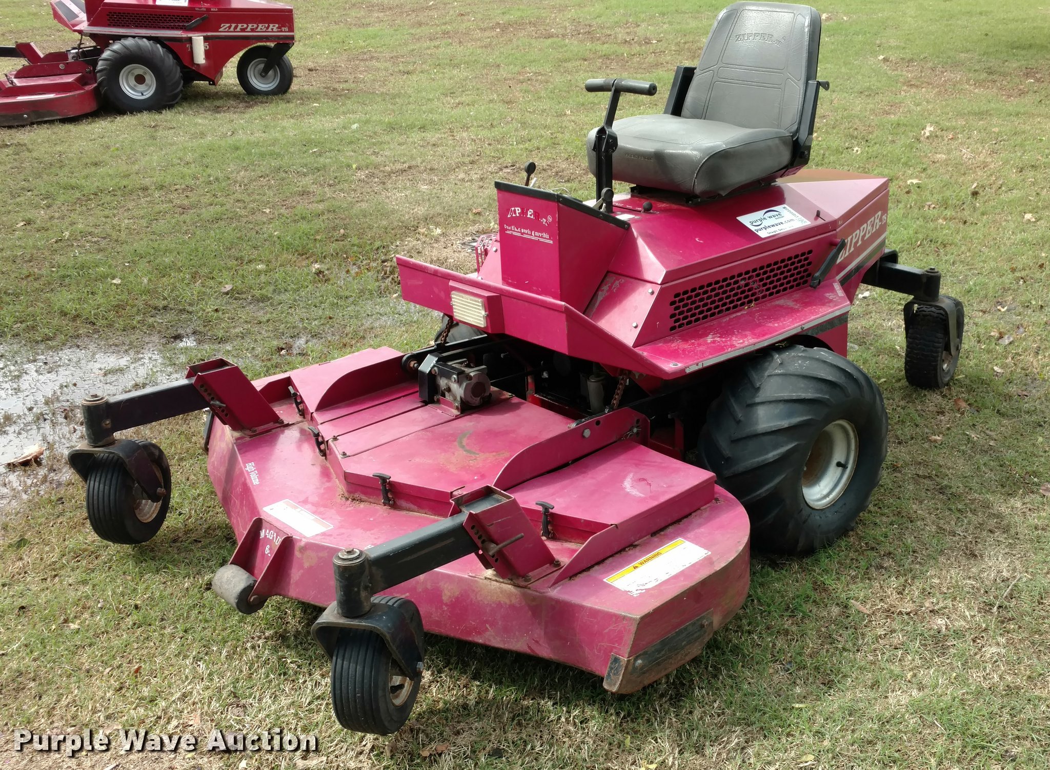 Zipper TS22 ZTR lawn mower in Blackwell, KS Item DB0888 sold Purple