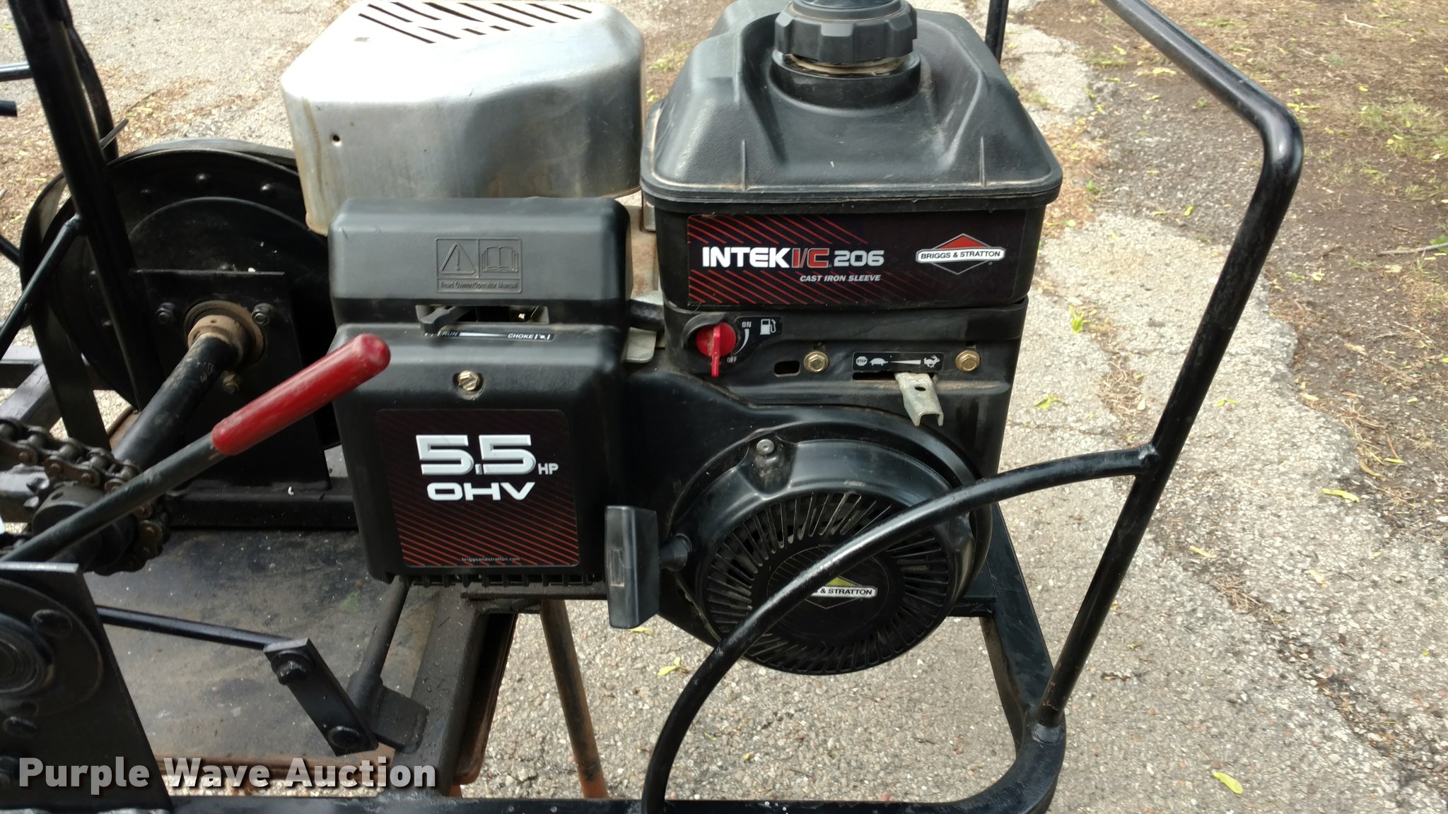 EzRoll II C425 wire roller in Blackwell, KS Item DB0890 sold Purple Wave