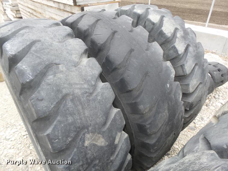 image for item AU9603 (6) tires and wheels