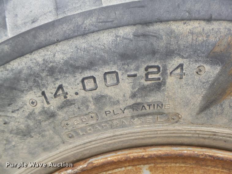 image for item AU9603 (6) tires and wheels