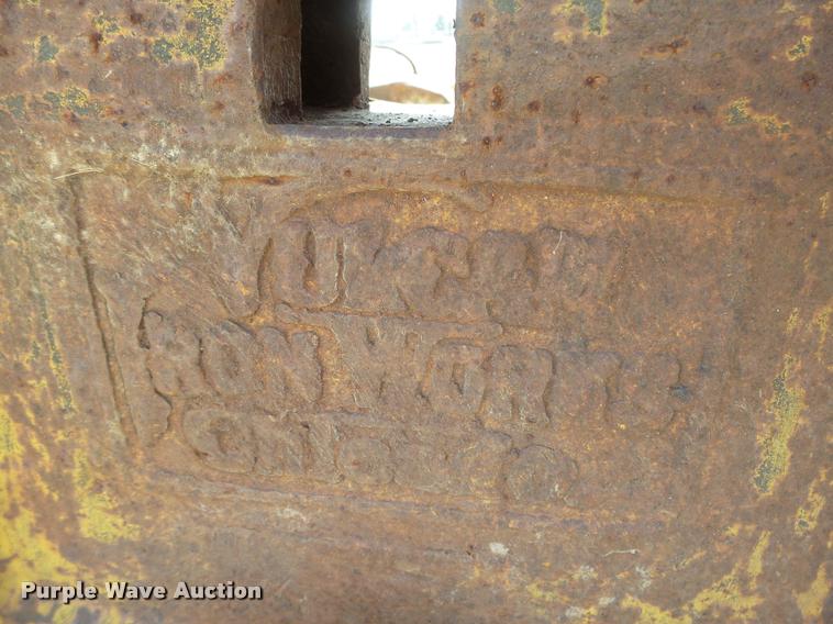 image for item AU9605 Hammer and follow blocks