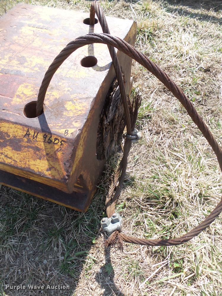 image for item AU9605 Hammer and follow blocks