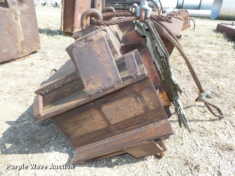 image for item AU9605 Hammer and follow blocks