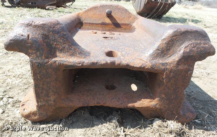 image for item AU9606 Hammer and follow block