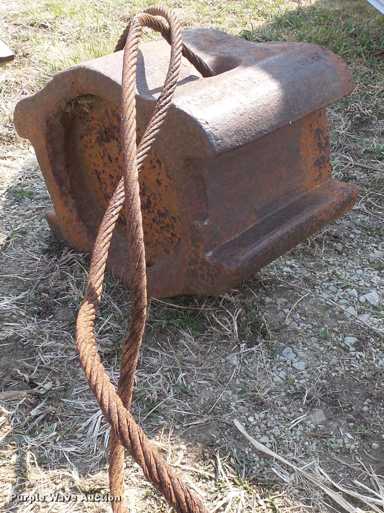 image for item AU9606 Hammer and follow block