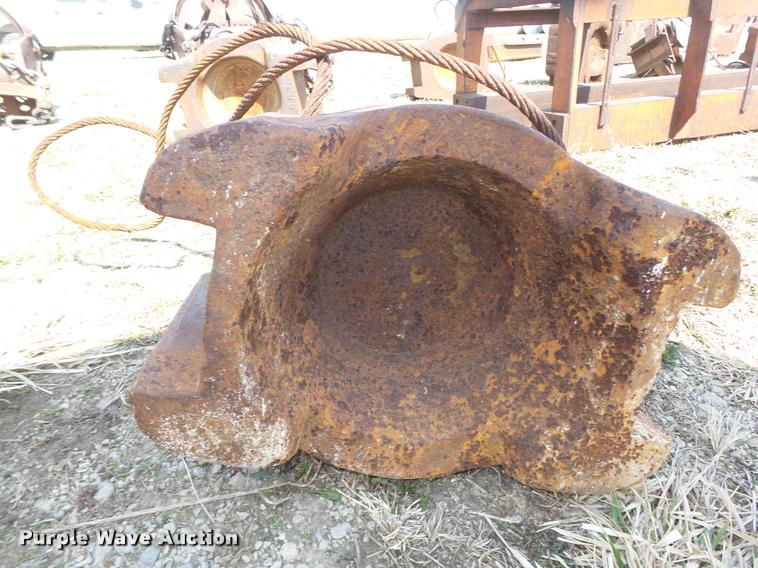 image for item AU9606 Hammer and follow block