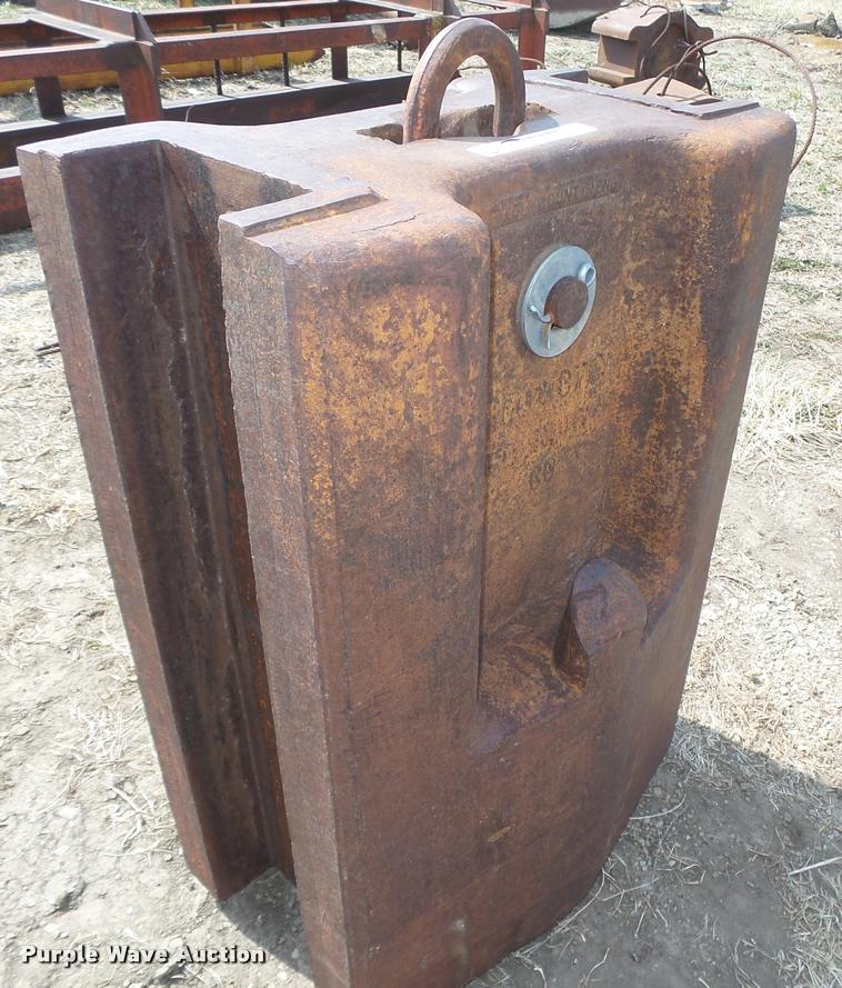 image for item AU9608 Hammer and follow block