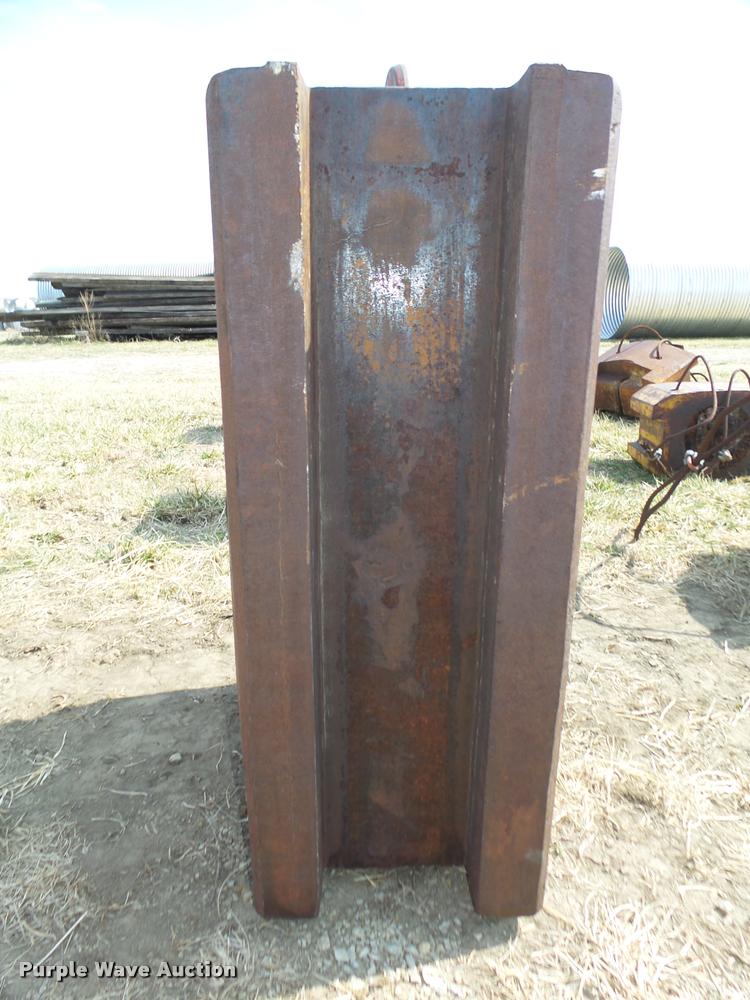 image for item AU9608 Hammer and follow block