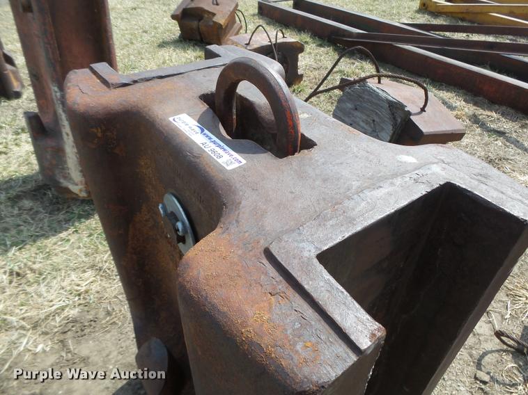 image for item AU9608 Hammer and follow block