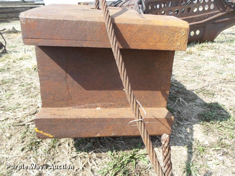 image for item AU9608 Hammer and follow block