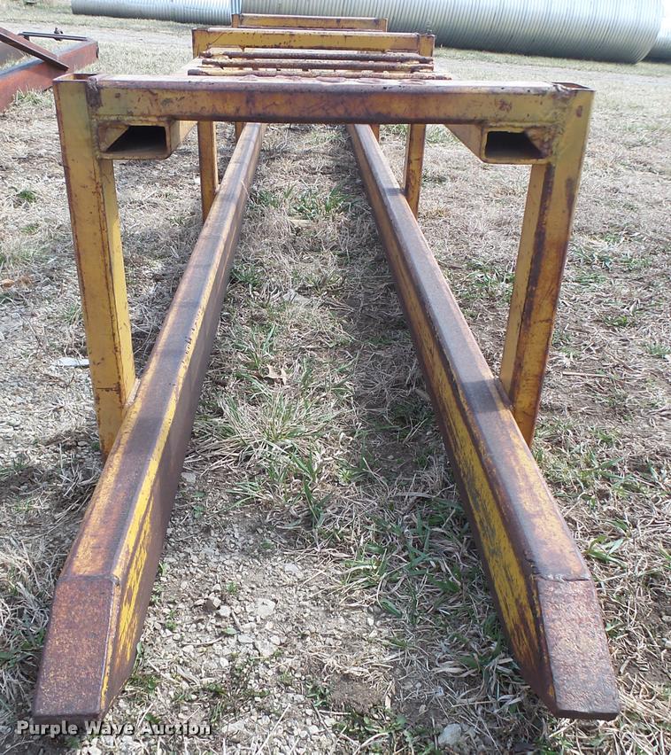 image for item AU9610 Lead