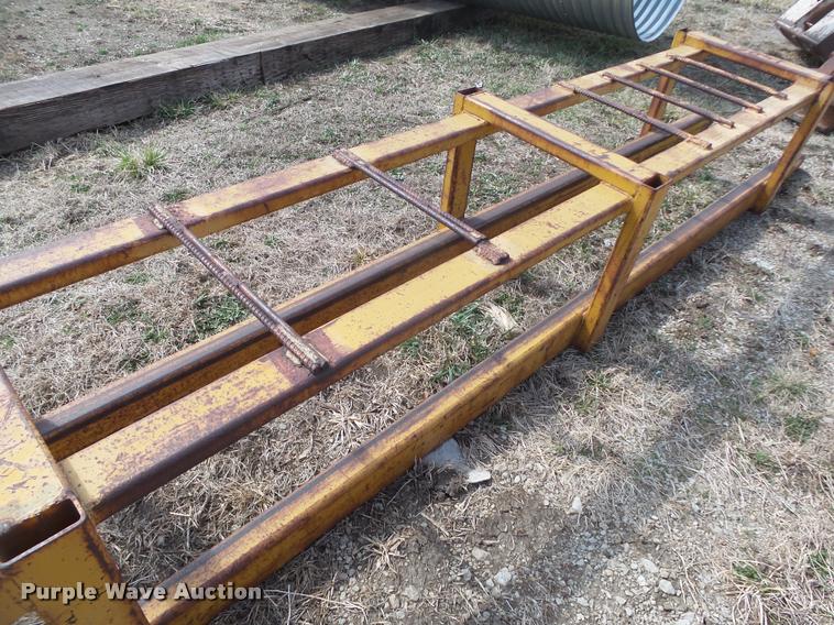 image for item AU9610 Lead