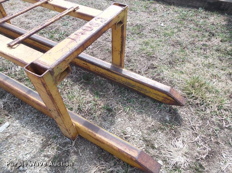 image for item AU9610 Lead