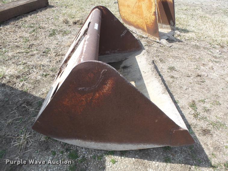 image for item AU9611 60"W bucket