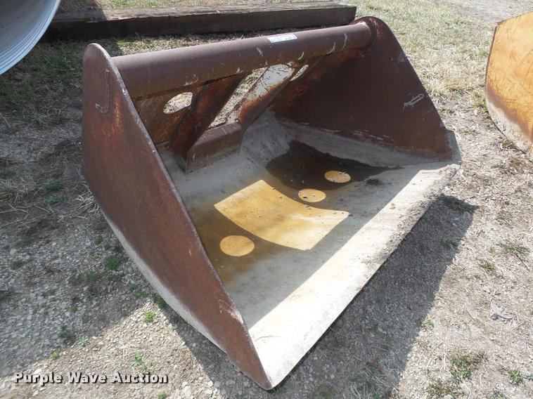 image for item AU9611 60"W bucket