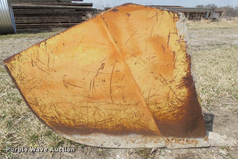 image for item AU9612 24"W bucket