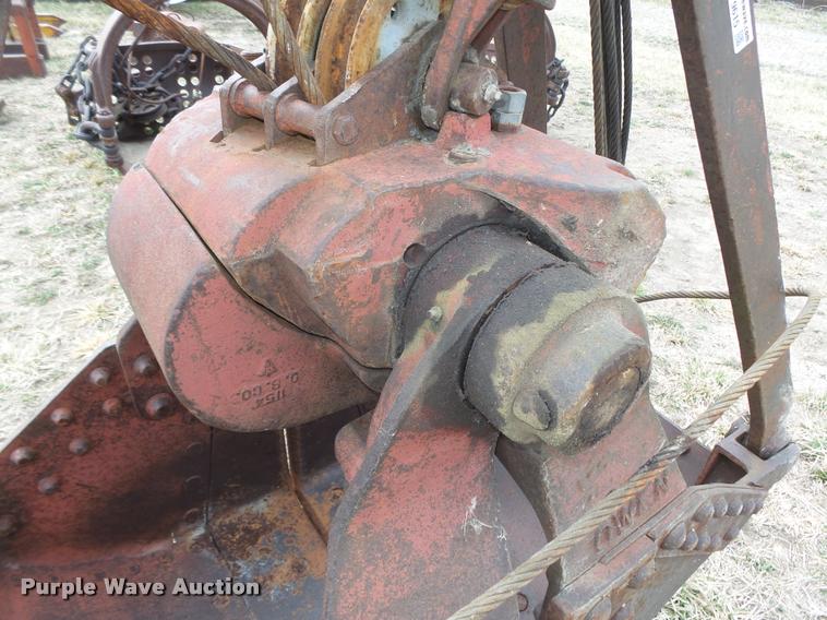 image for item AU9615 Owen clam shell bucket