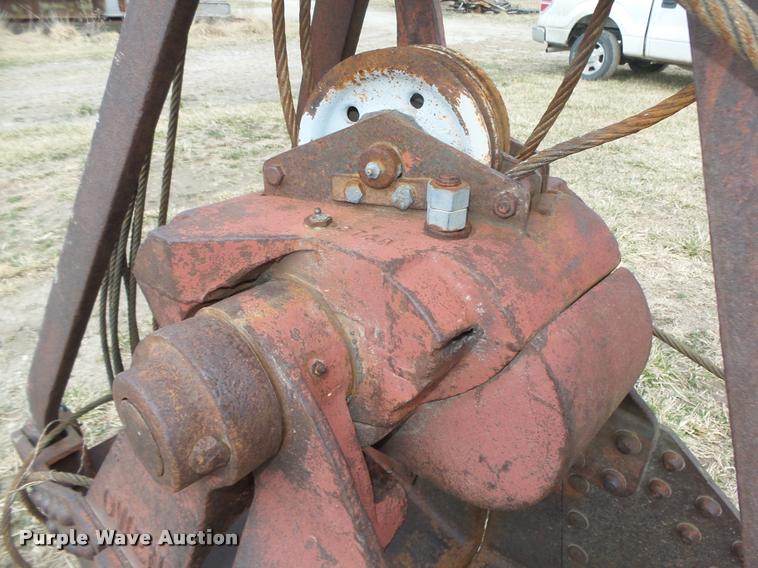 image for item AU9615 Owen clam shell bucket